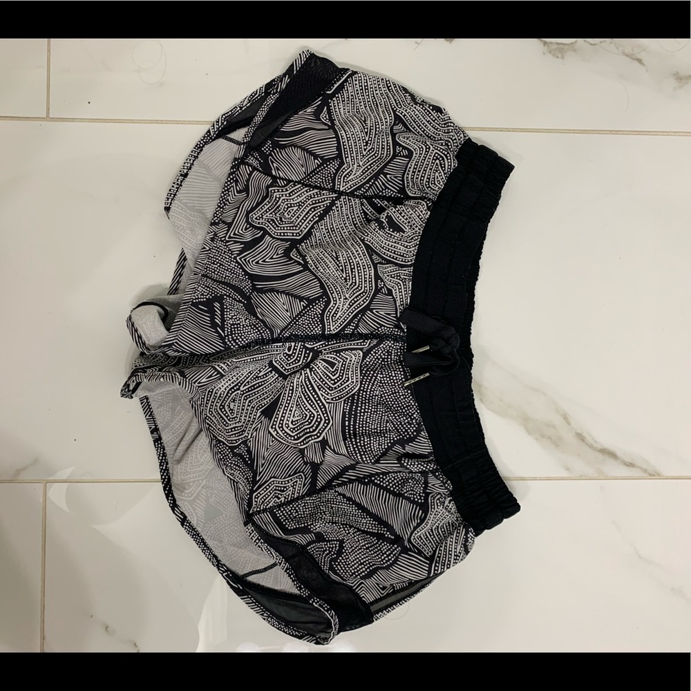 Lululemon Hotty hot shorts size 8.